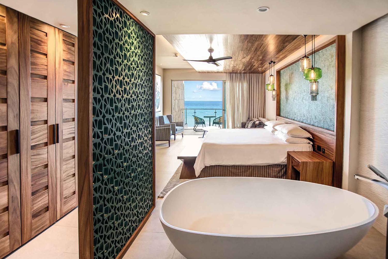 Family Master Suite LuxuriaVacations