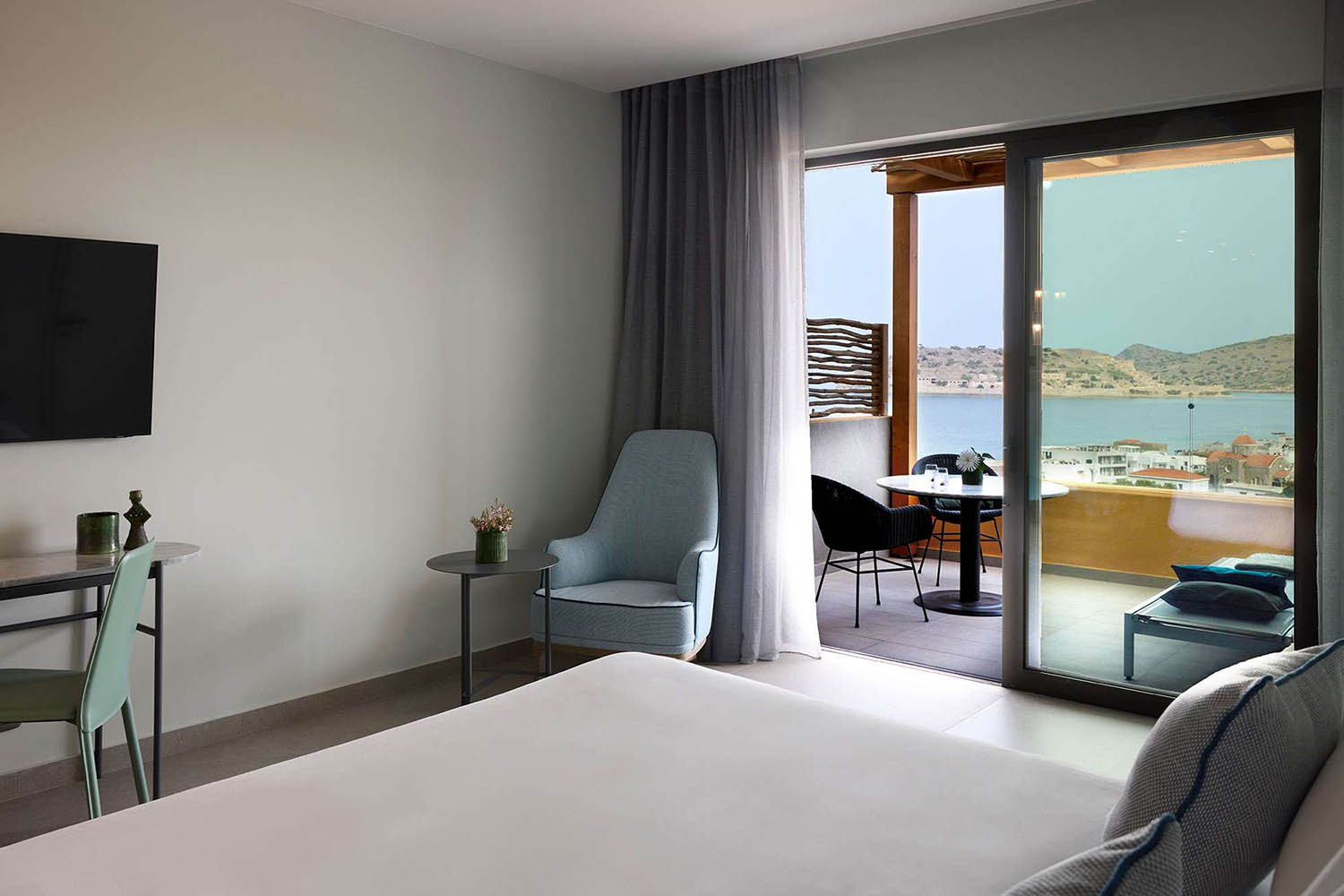 Family Retreat Room - Private Pool - Sea View LuxuriaVacations