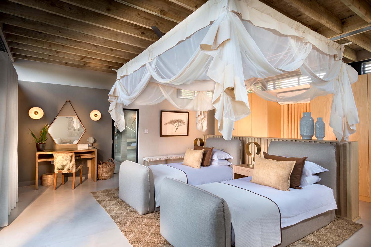 Family River Suite LuxuriaVacations