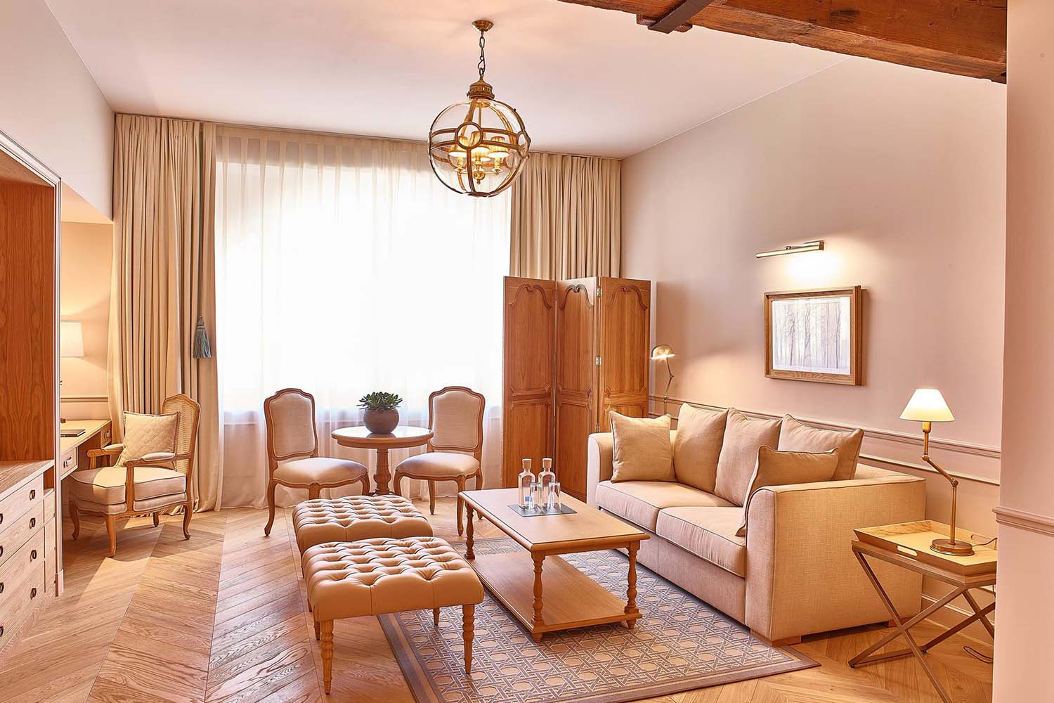 Family Room LuxuriaVacations