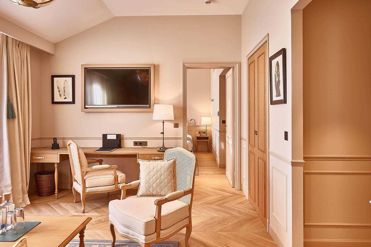 Family Room LuxuriaVacations