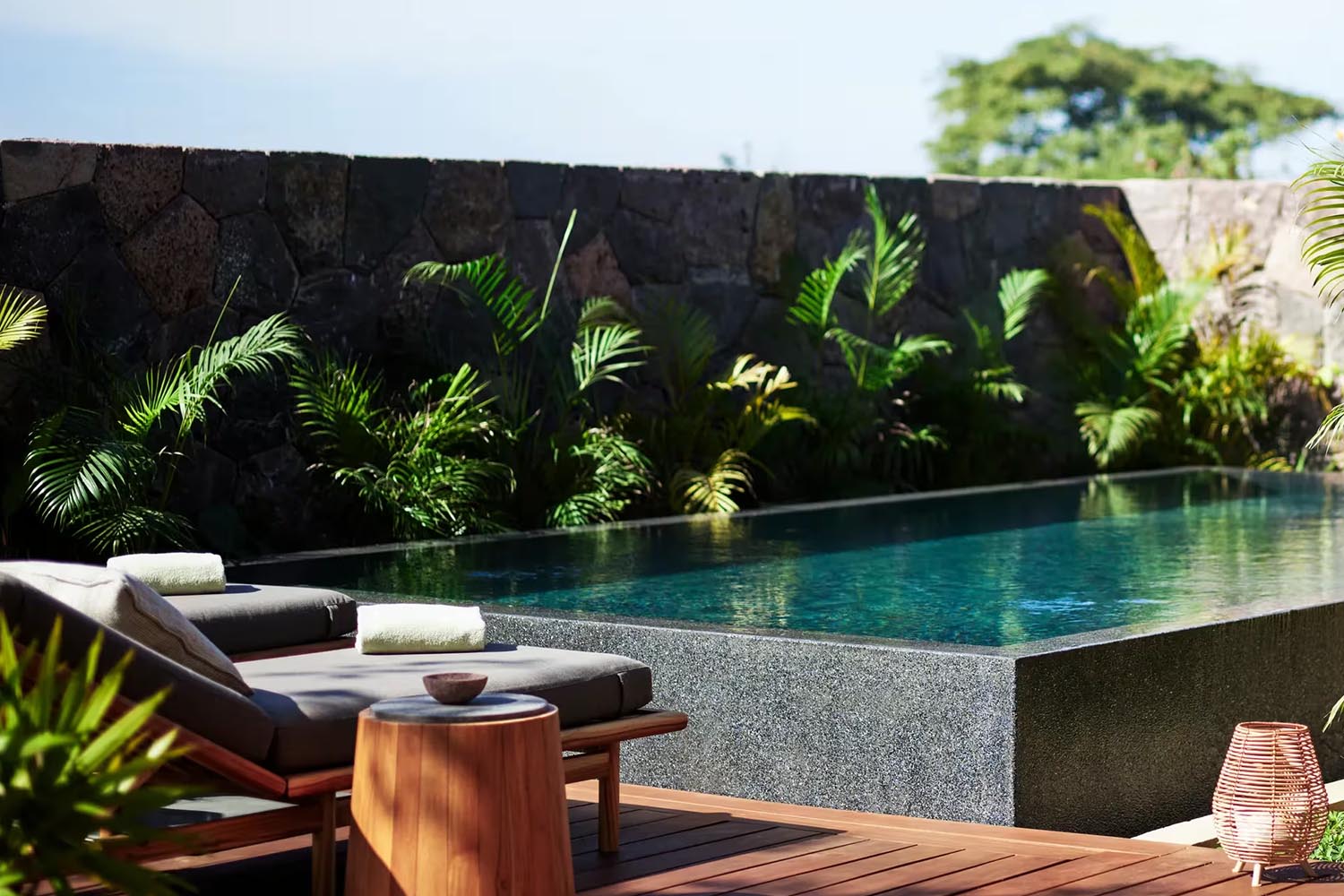 Flatland Studio Suite LuxuriaVacations