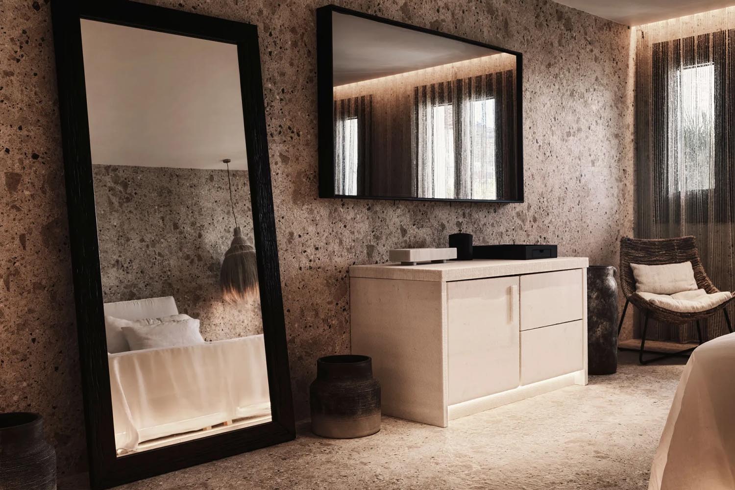 FOS Junior Suite LuxuriaVacations
