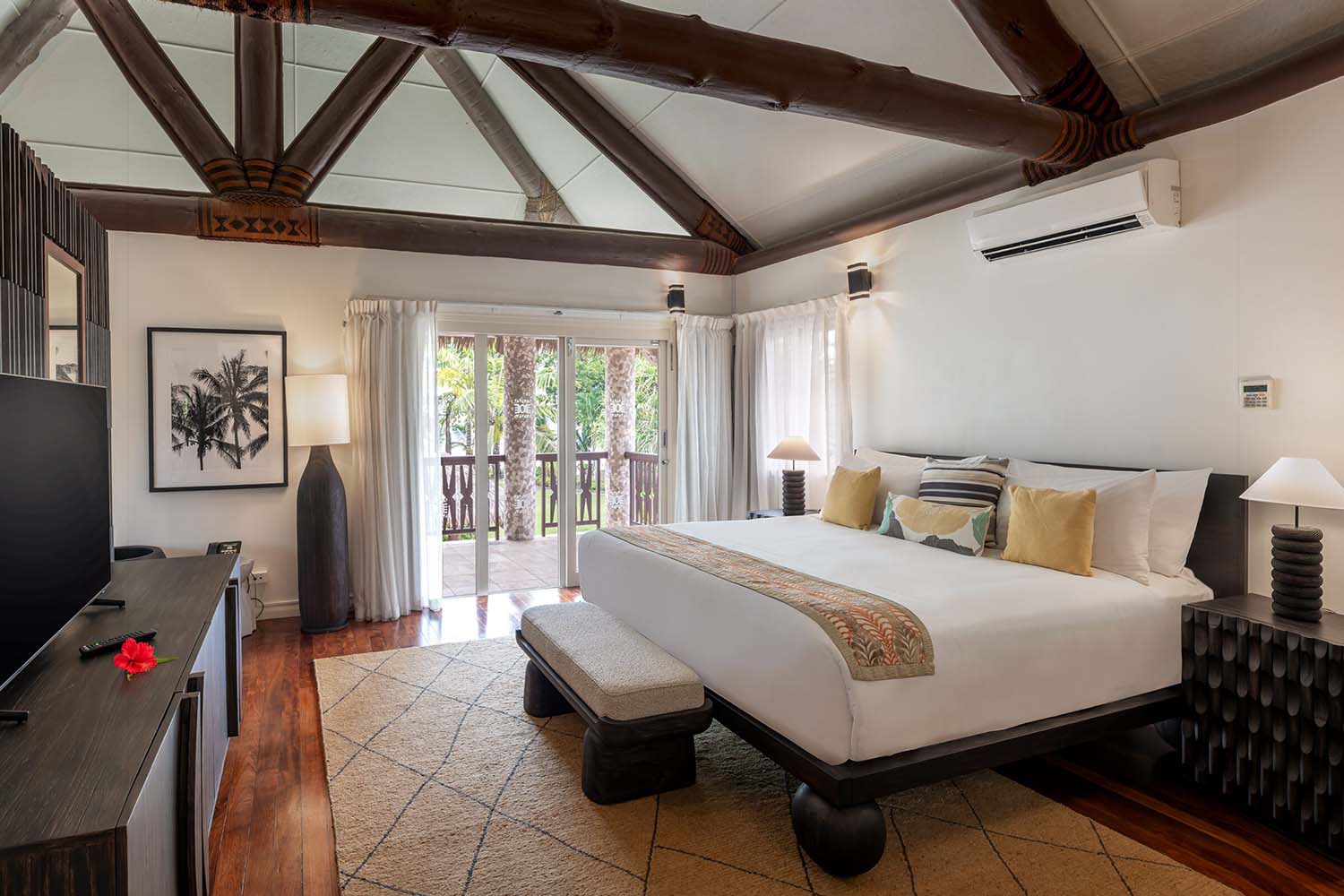 Four Bedroom Beachfront Pool Residence LuxuriaVacations