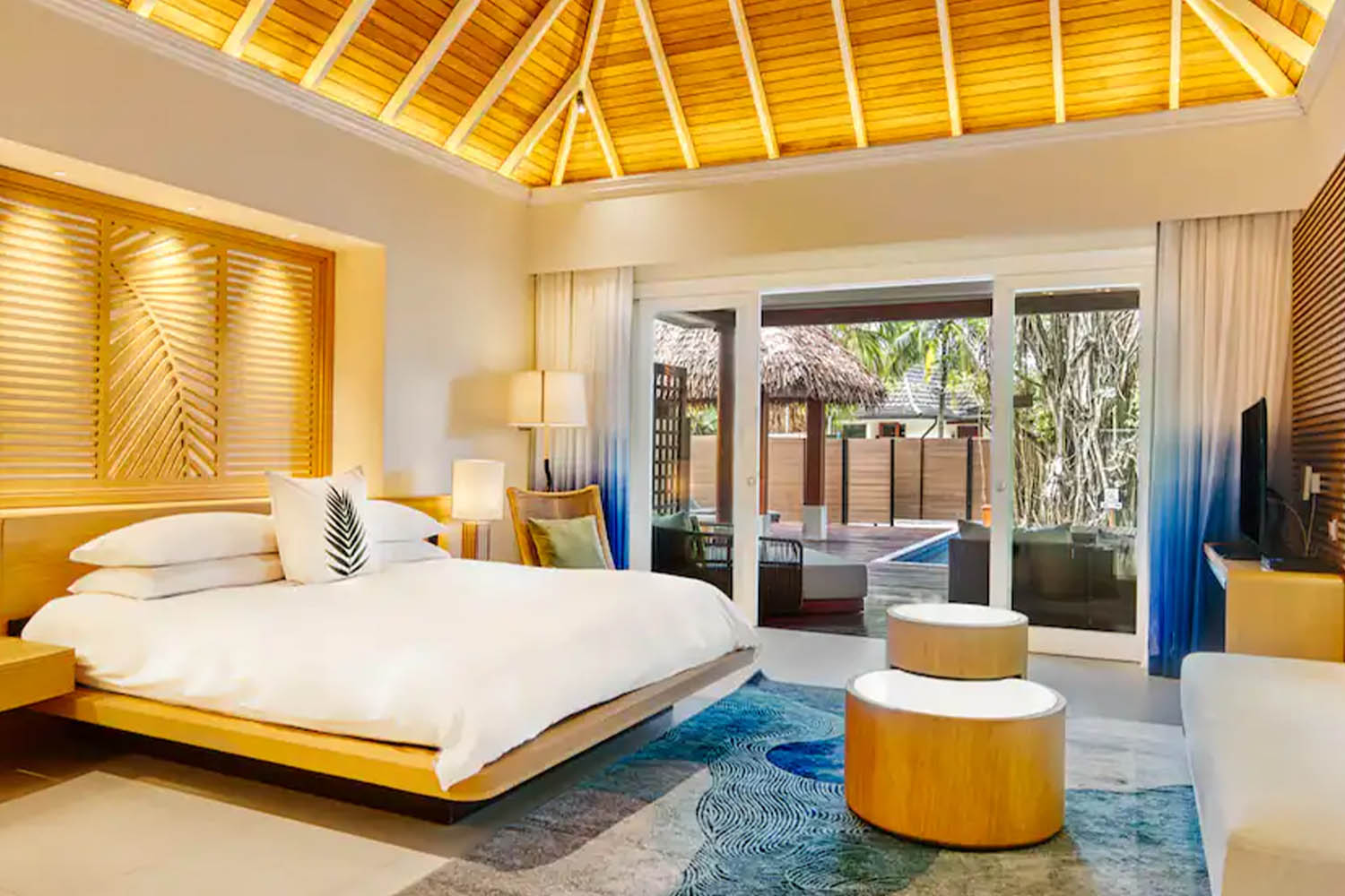 Garden Oasis Pool Villa LuxuriaVacations