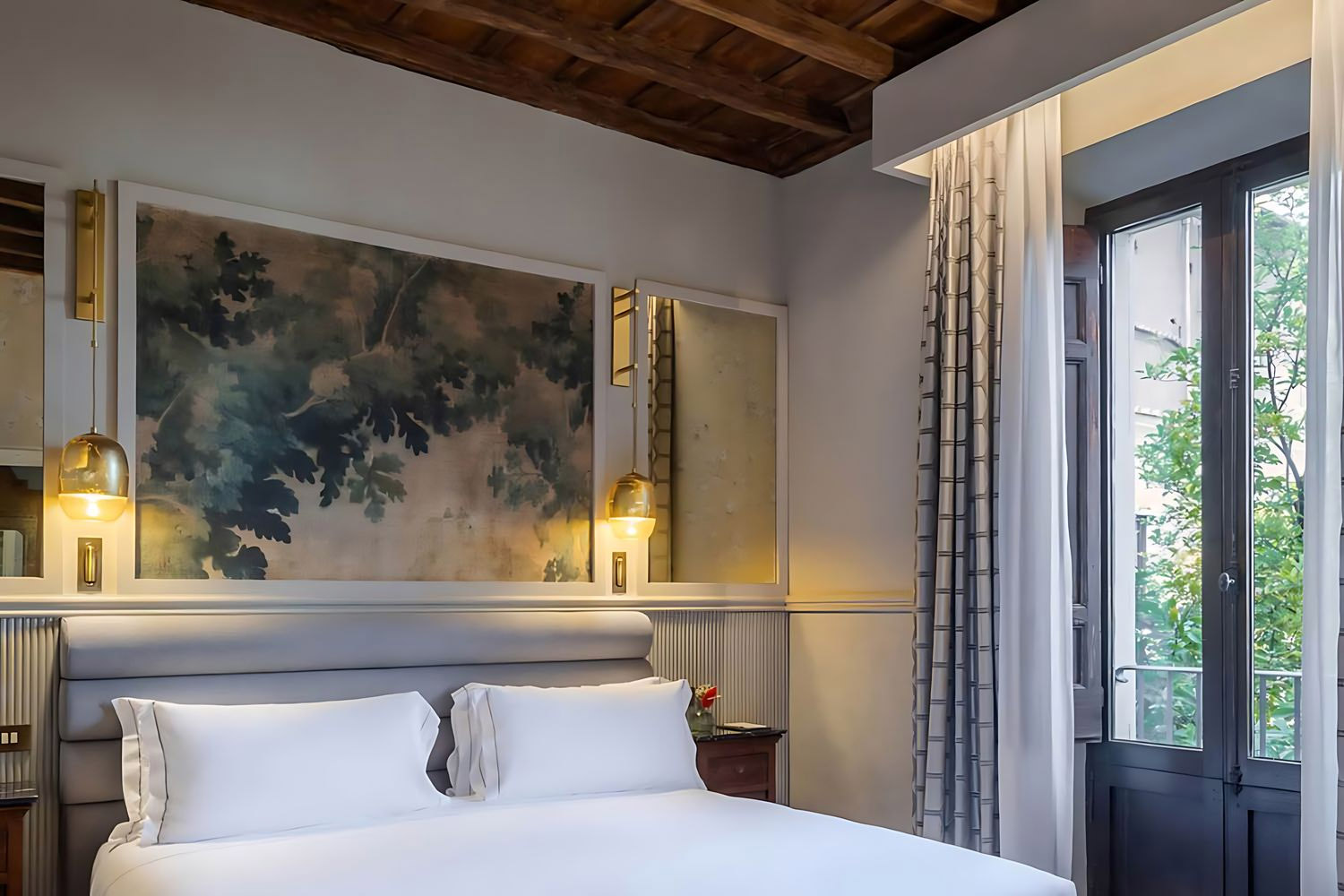 GARDEN SUITE LuxuriaVacations
