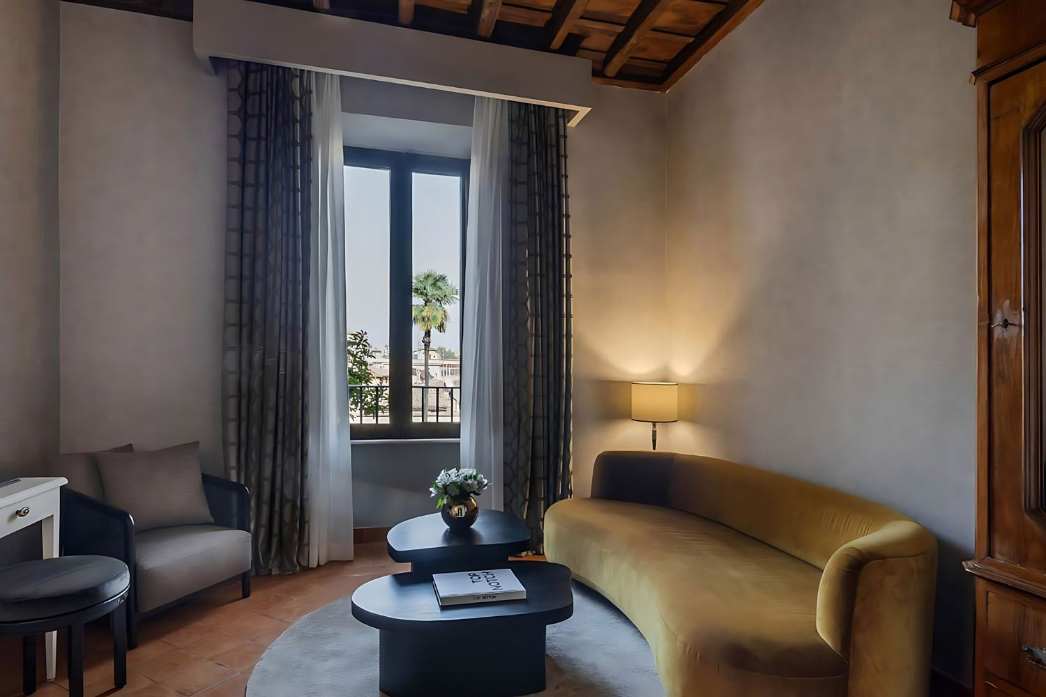 GARDEN SUITE LuxuriaVacations