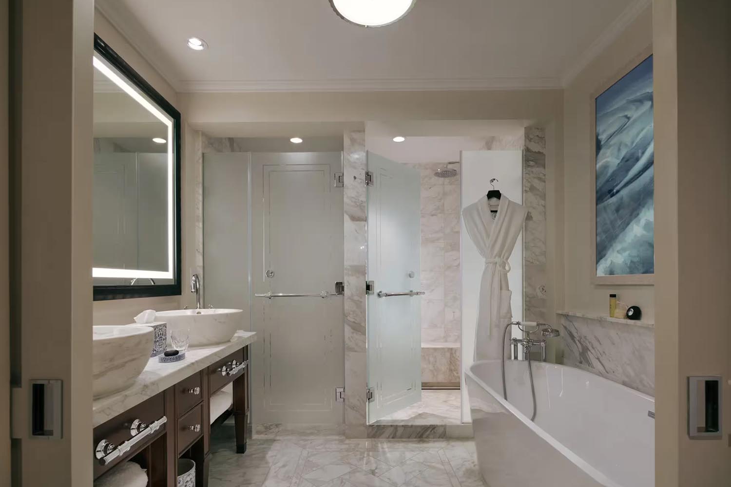 Garden View Accessible King Room LuxuriaVacations
