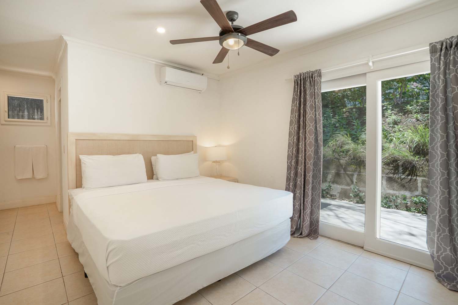Garden View Casita 19 LuxuriaVacations