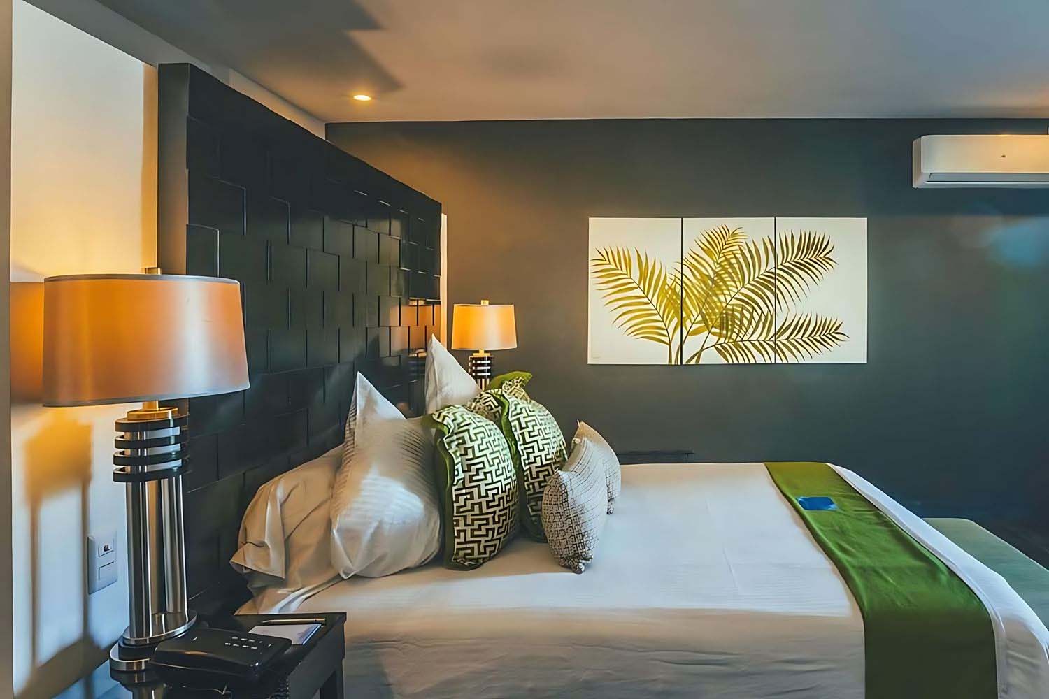 Garden View Suite LuxuriaVacations