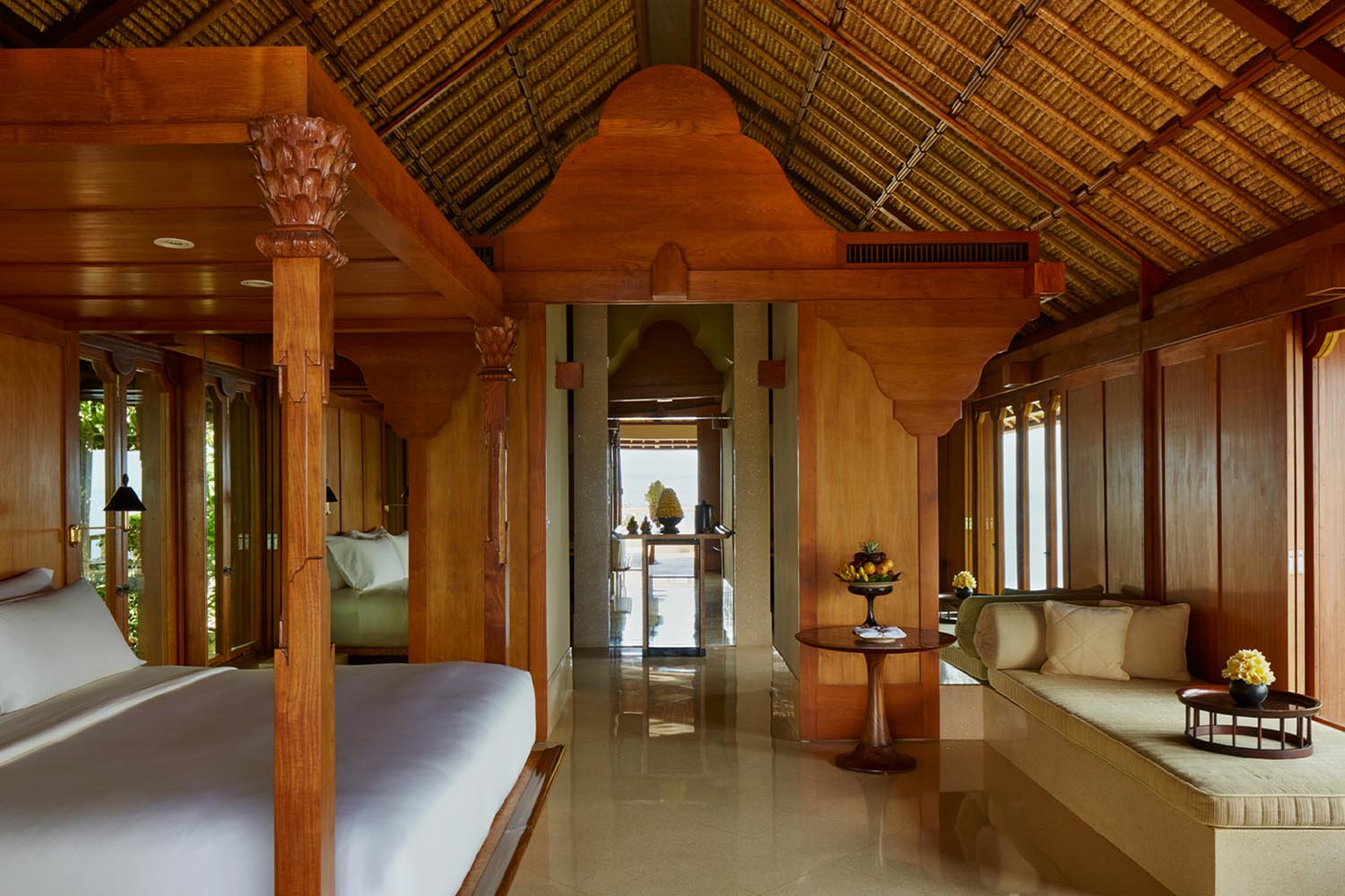 Pool Suite LuxuriaVacations