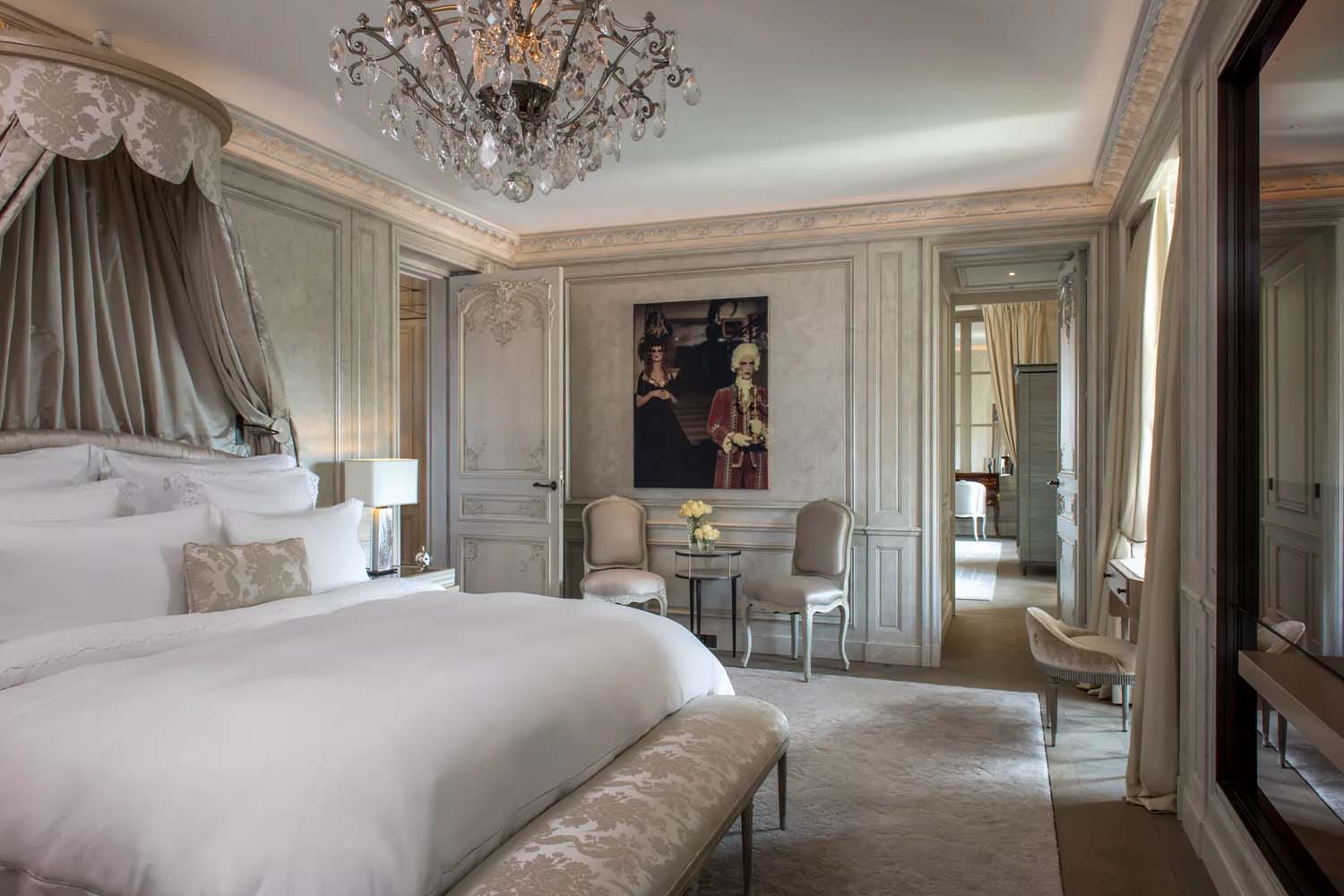 Grand Appartement Eiffel LuxuriaVacations