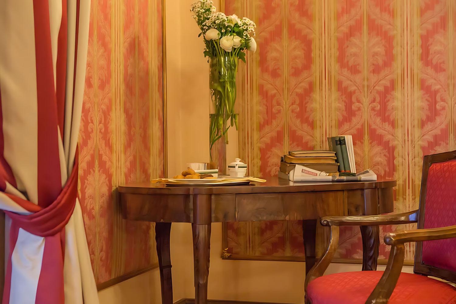 Grand Deluxe Room LuxuriaVacations