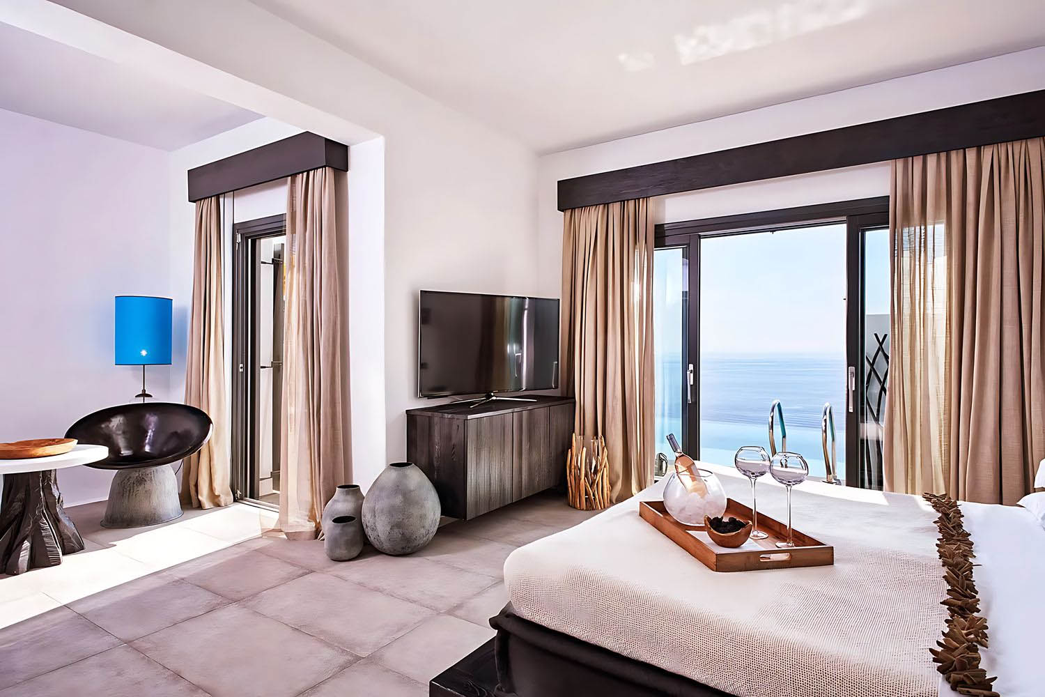 GRAND MAJESTIC Retreat Suite with Private Pool LuxuriaVacations