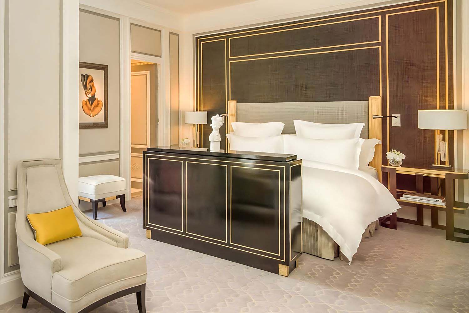 Grand Premier King LuxuriaVacations