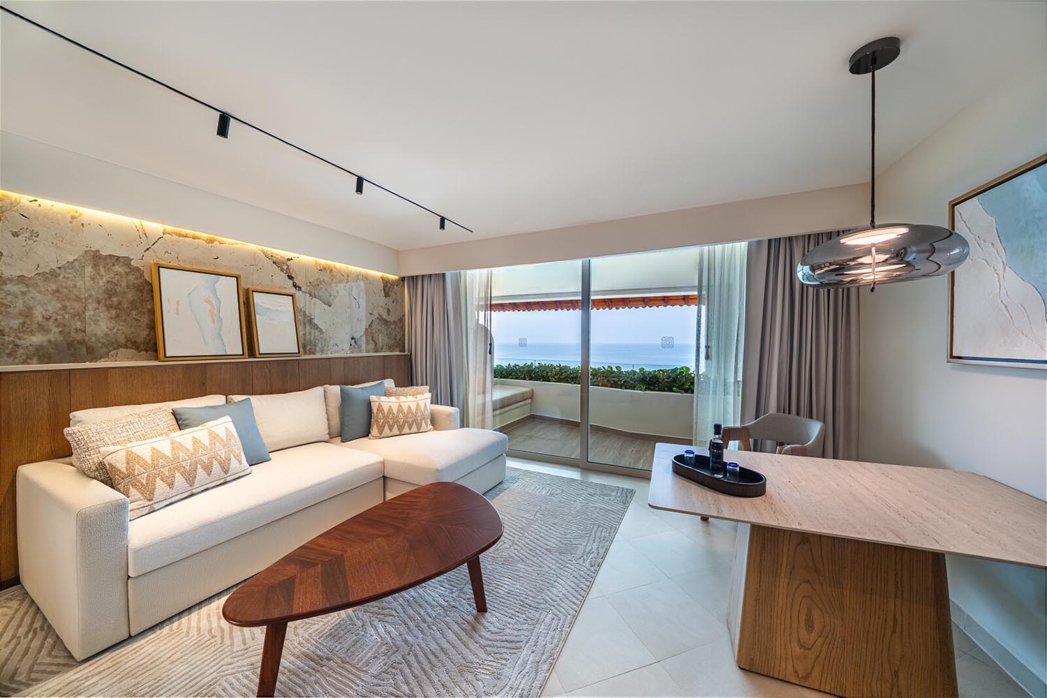 Grand Terrace  Suite LuxuriaVacations