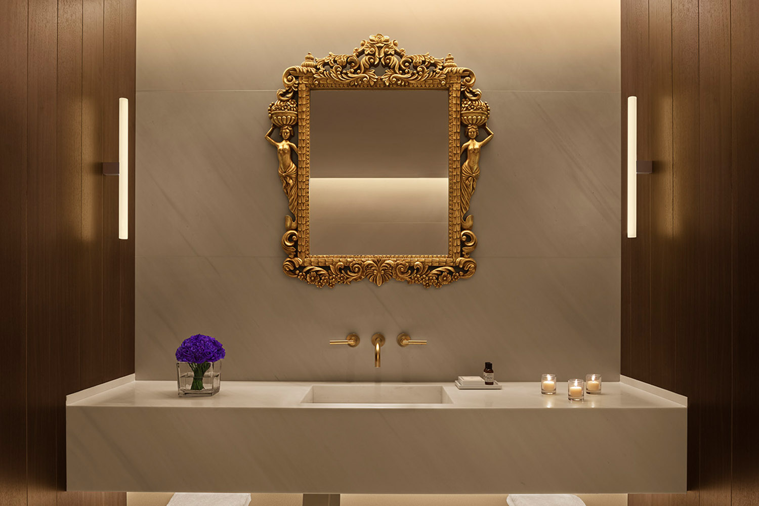 Guest Room LuxuriaVacations