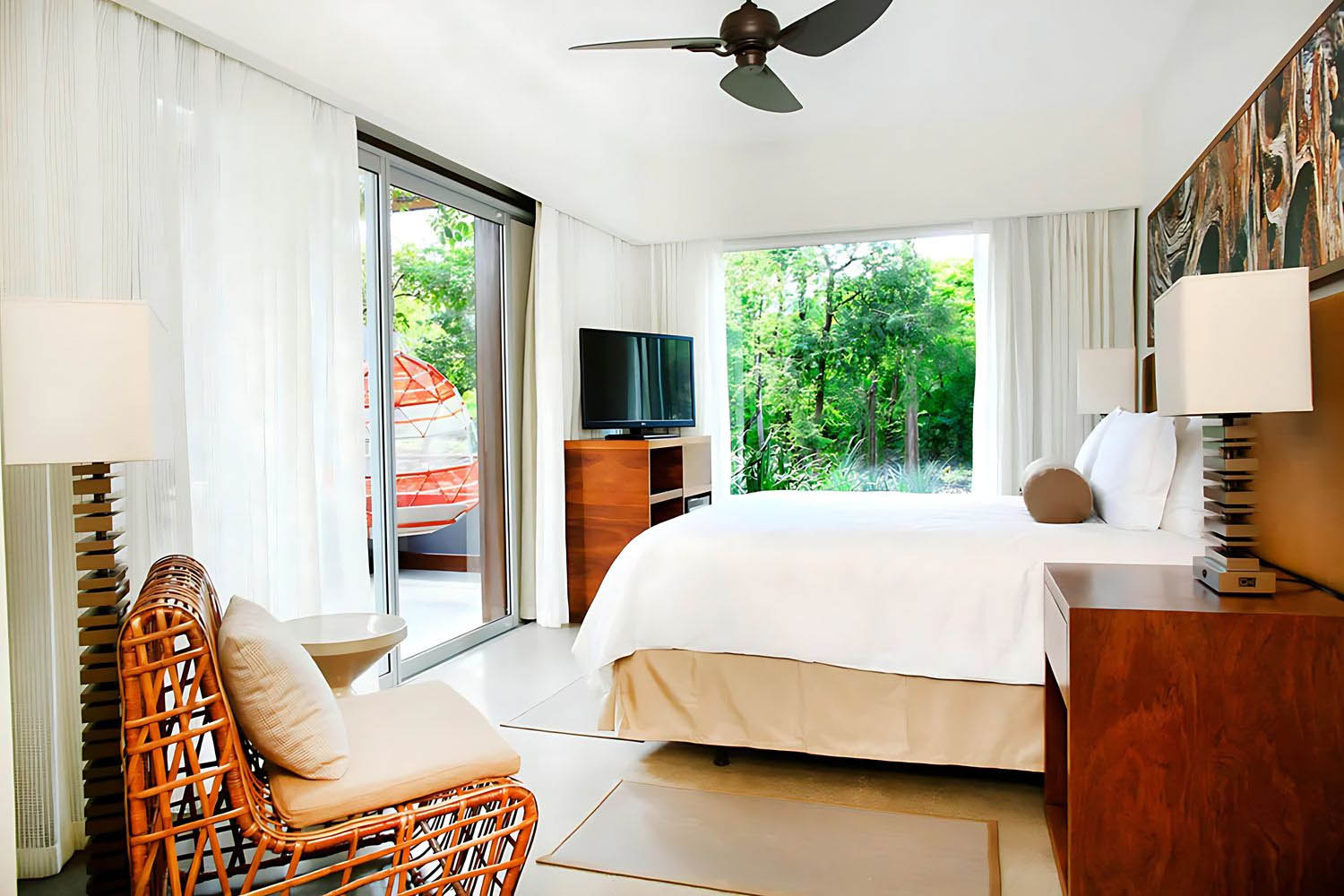 Habitat Superior 1 Bedroom Suite, 1 King, Sofa bed, Resort view, Corner room, Balcony LuxuriaVacations