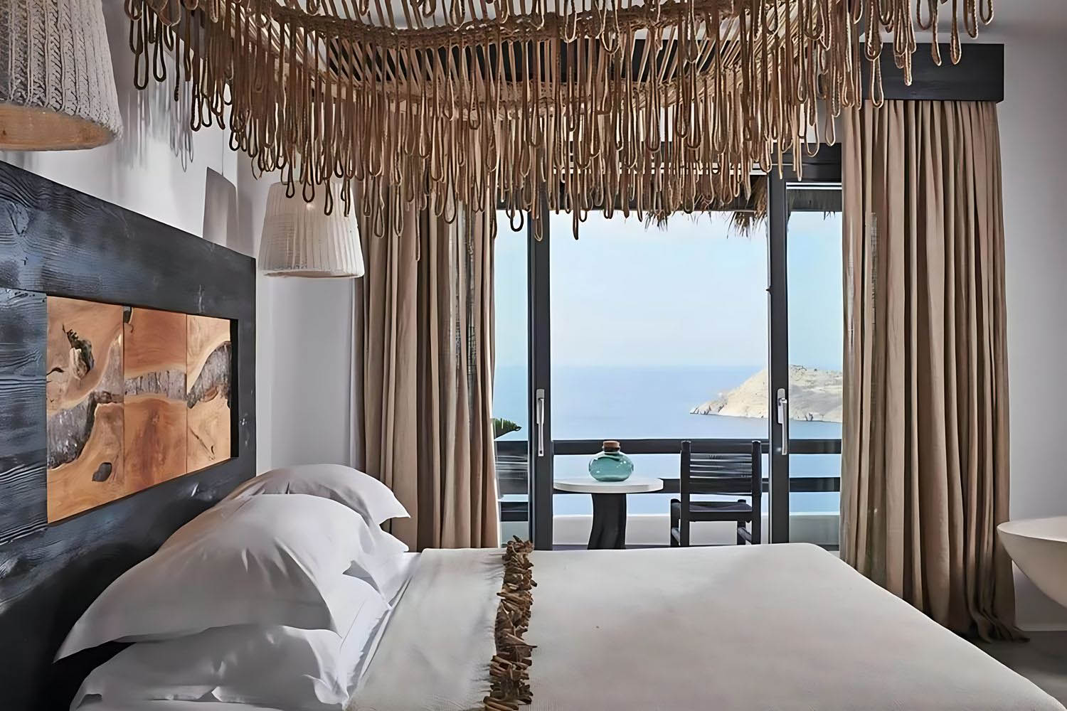HEAVENLY Retreat Sea View GUESTROOM with Outdoor Jacuzzi LuxuriaVacations