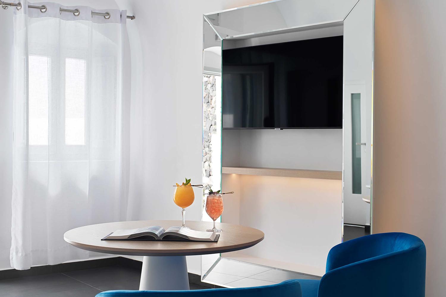 Honeymoon Suite with Jetted Tub - Pelagos House LuxuriaVacations