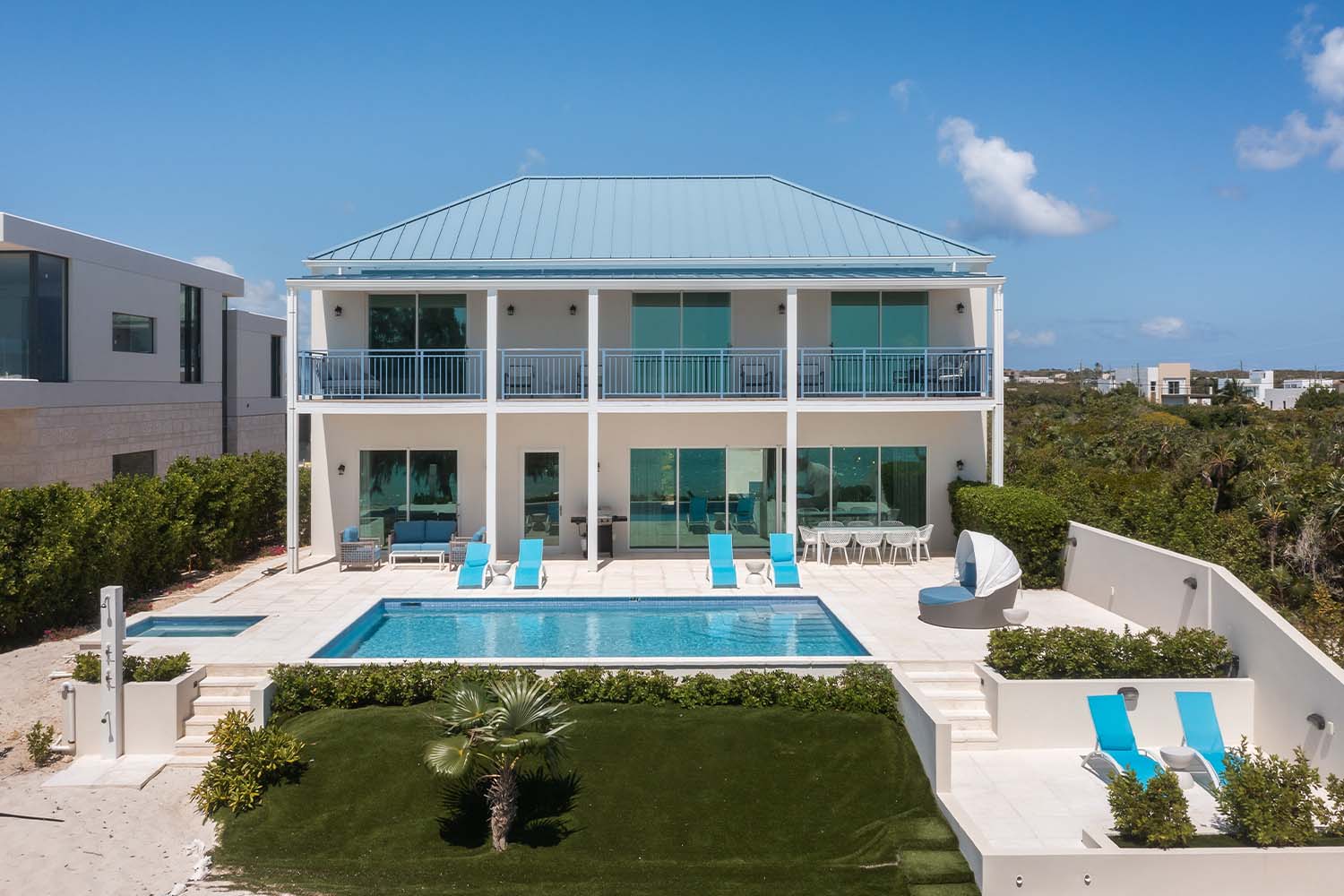 Hura Sea Turquoise Villa LuxuriaVacations