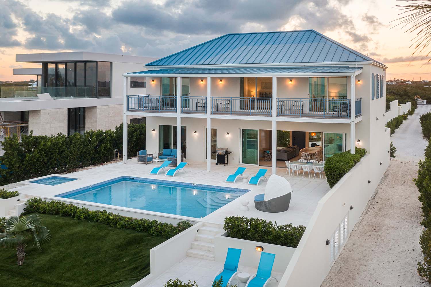 Hura Sea Turquoise Villa LuxuriaVacations