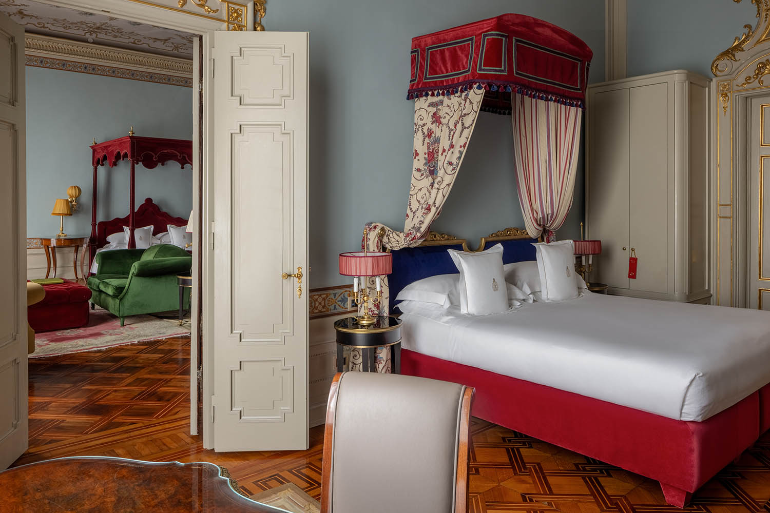 Imperial suite LuxuriaVacations