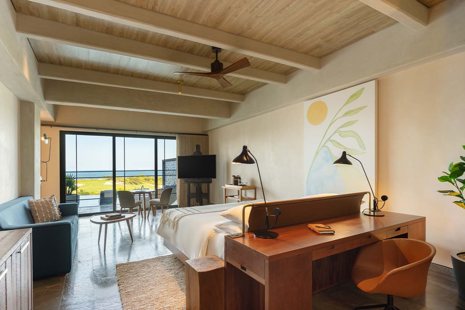 INSPIRA Junior Suite Swim Out – King LuxuriaVacations