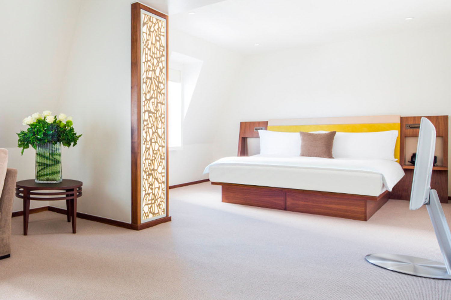 Junior City Suite LuxuriaVacations