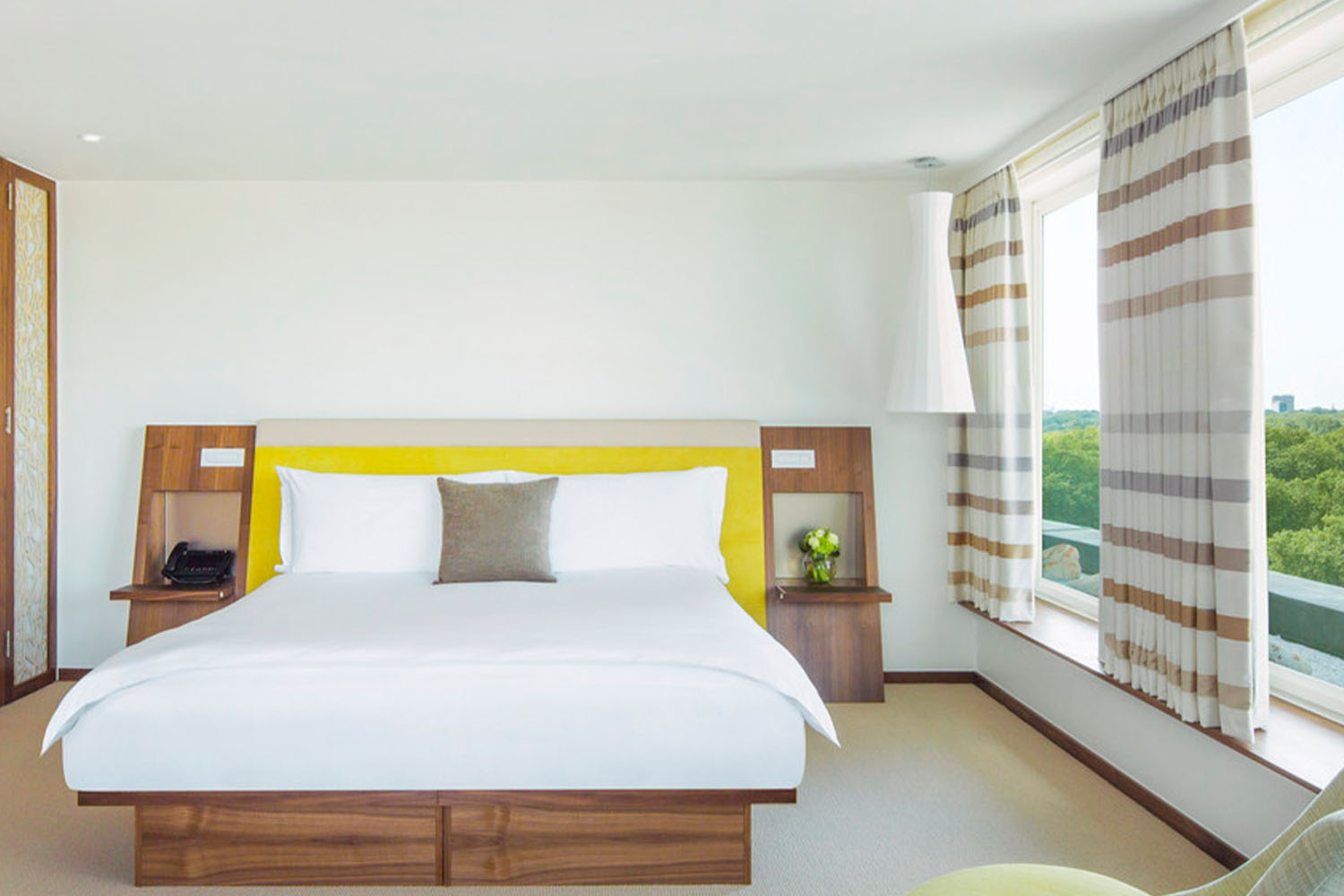 Junior City Suite LuxuriaVacations