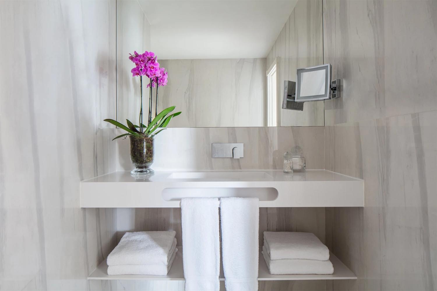 Junior Suite LuxuriaVacations