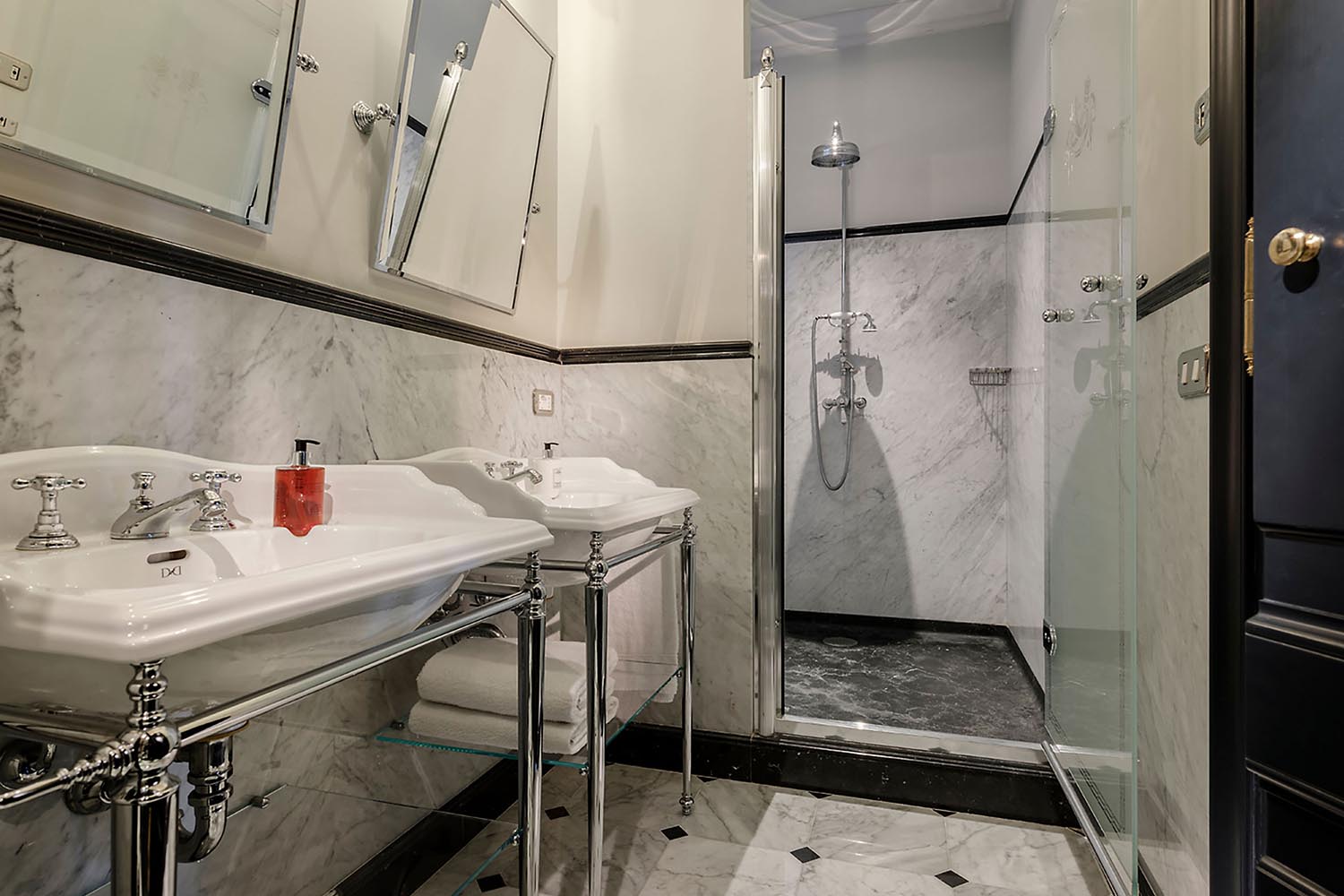 Junior Suite LuxuriaVacations