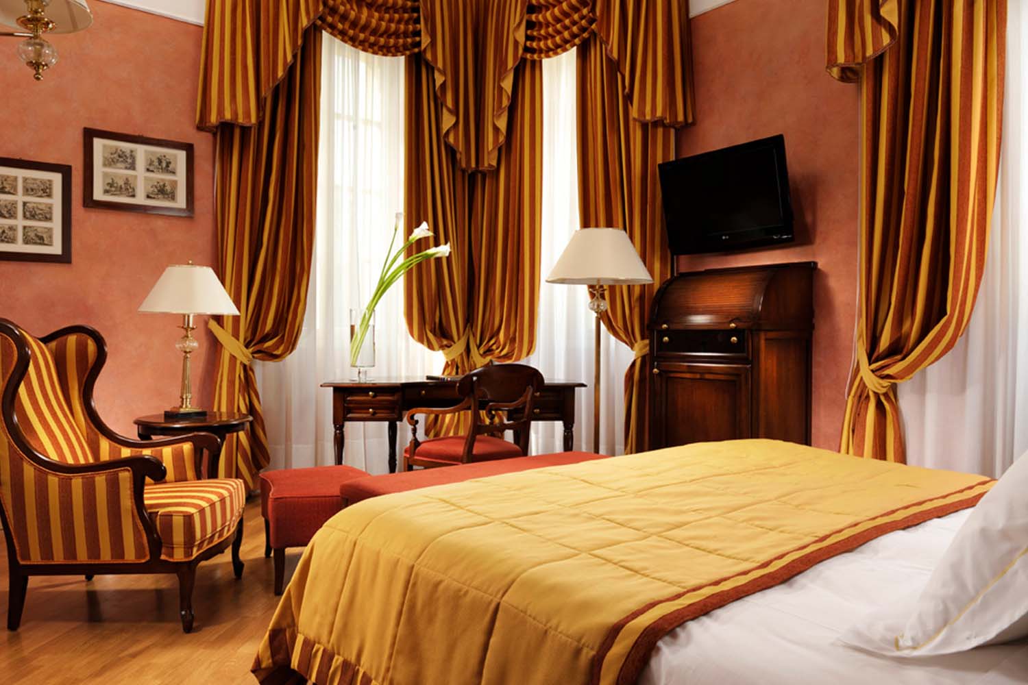 Junior Suite LuxuriaVacations