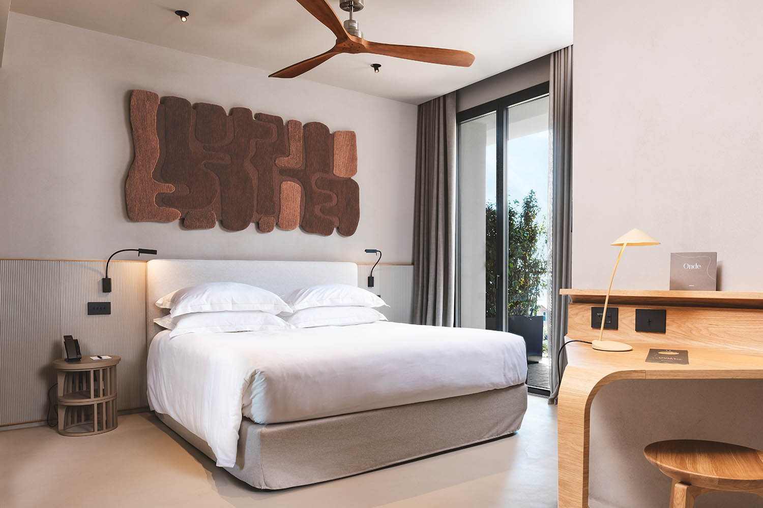 Junior Suite LuxuriaVacations