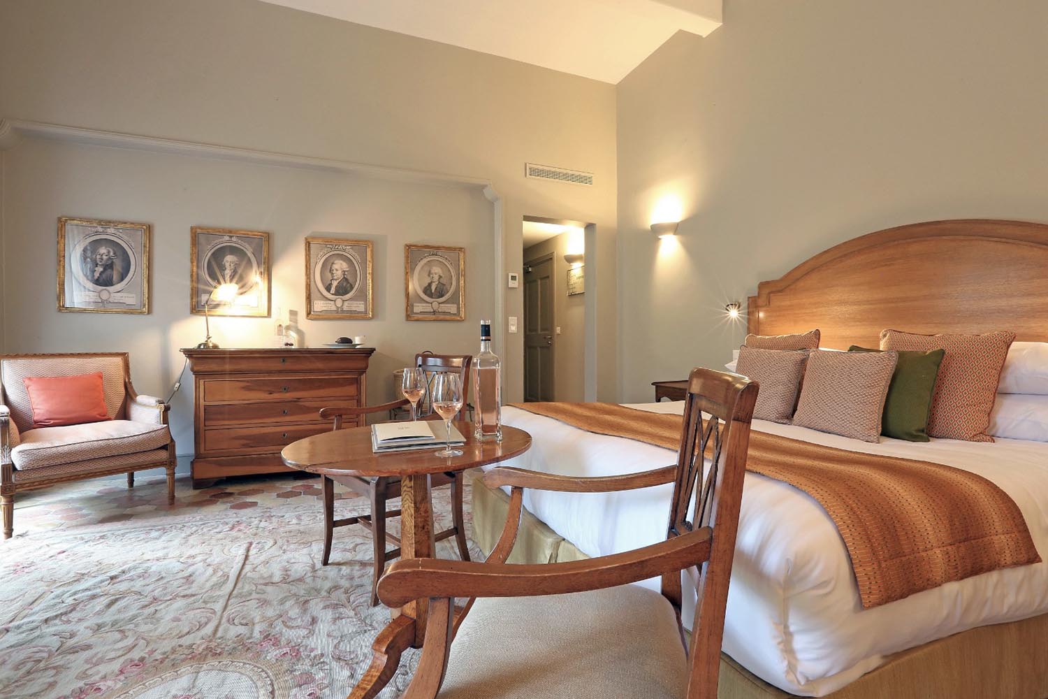 Junior Suite LuxuriaVacations