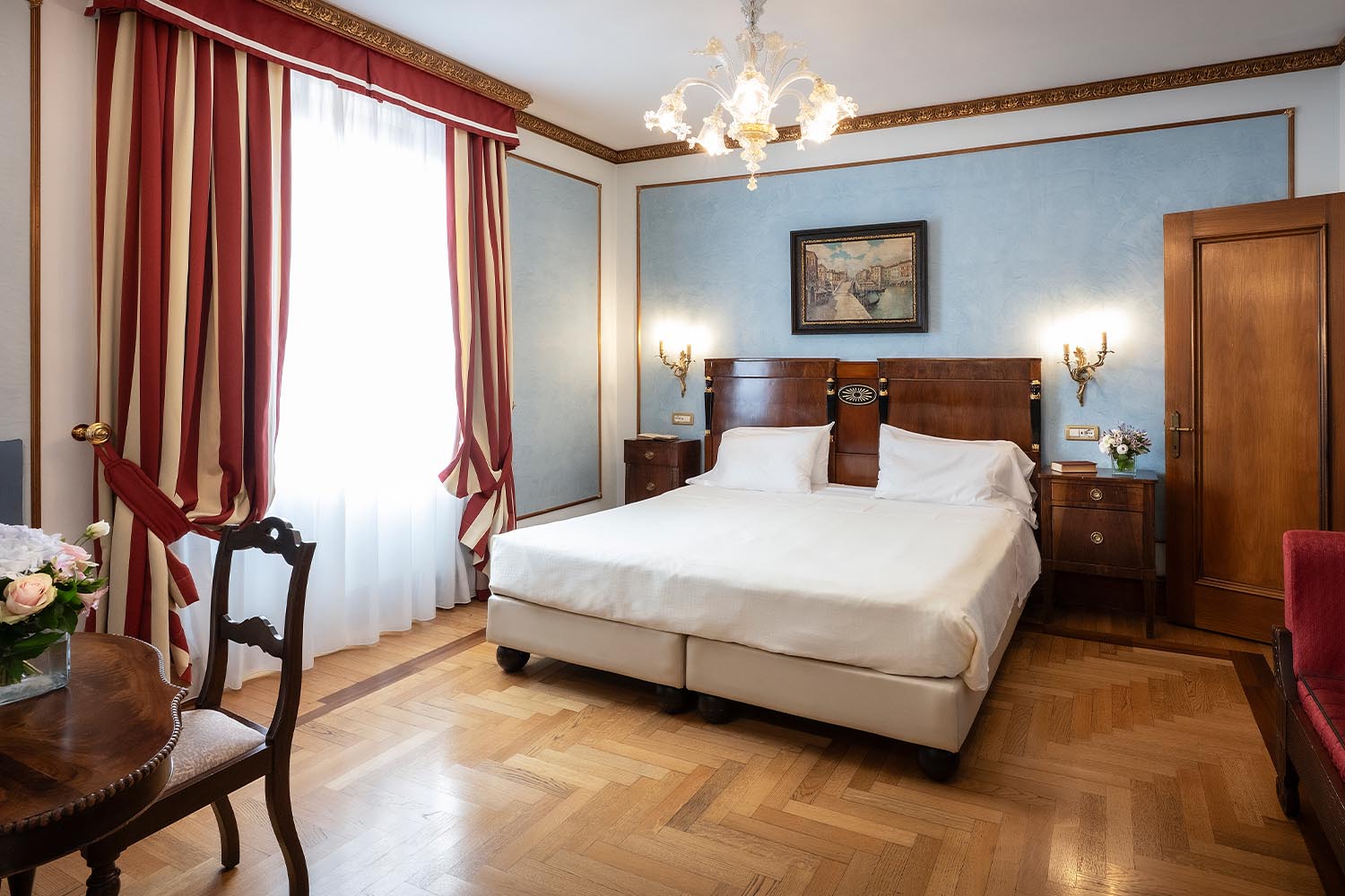 Junior Suite LuxuriaVacations