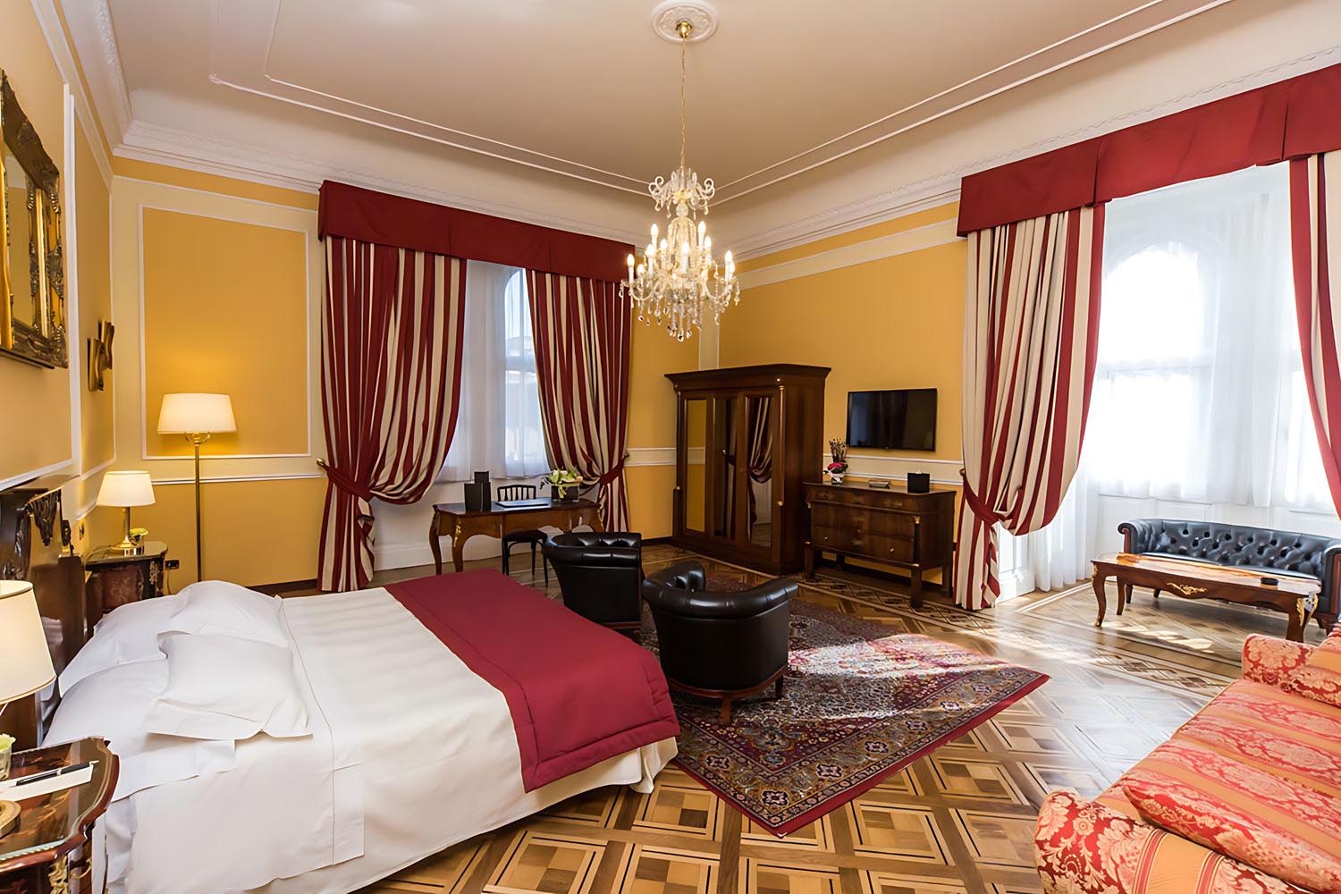 Junior Suite LuxuriaVacations