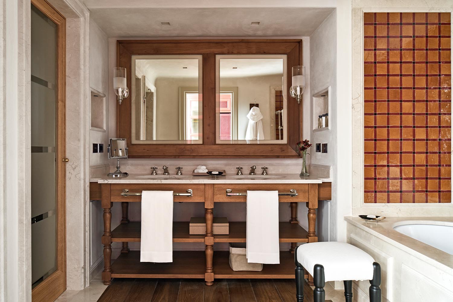 Junior Suite LuxuriaVacations