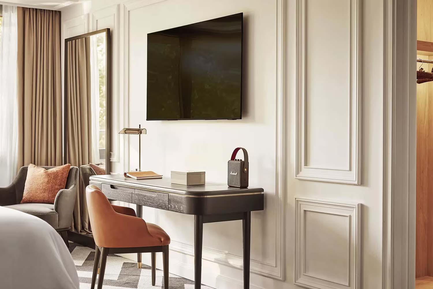 Junior Suite LuxuriaVacations