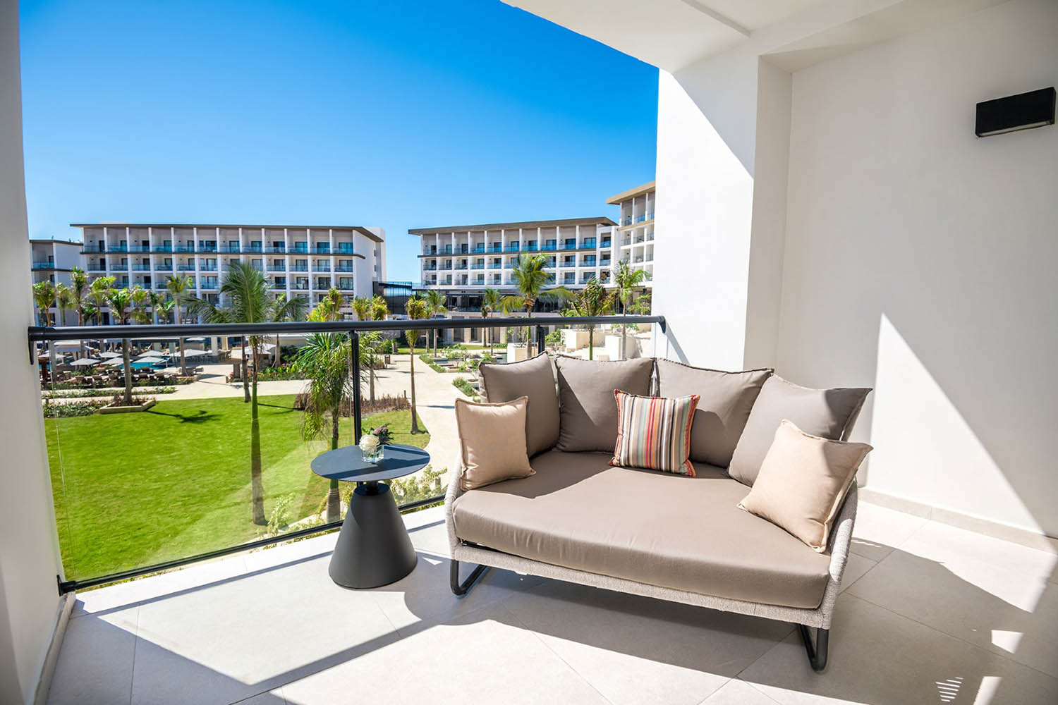 Junior Suite Double LuxuriaVacations