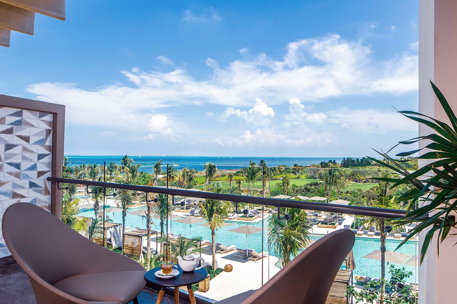 Junior Suite Ocean View - 2 Double LuxuriaVacations