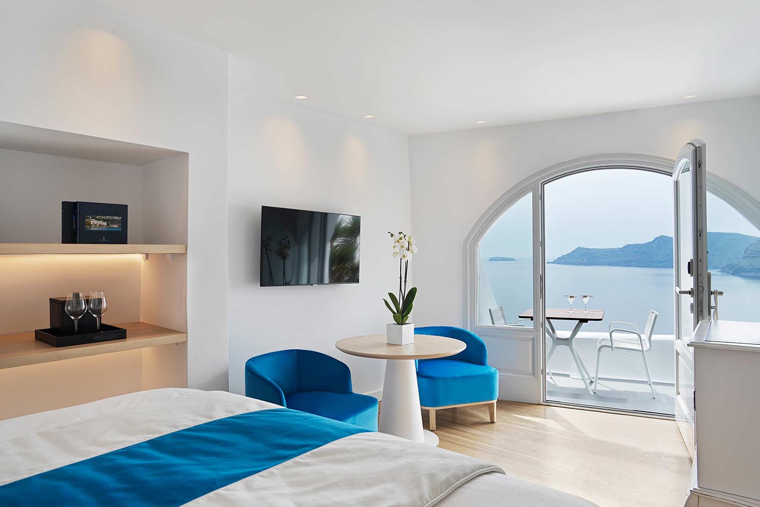 Junior Suite - Pelagos House LuxuriaVacations