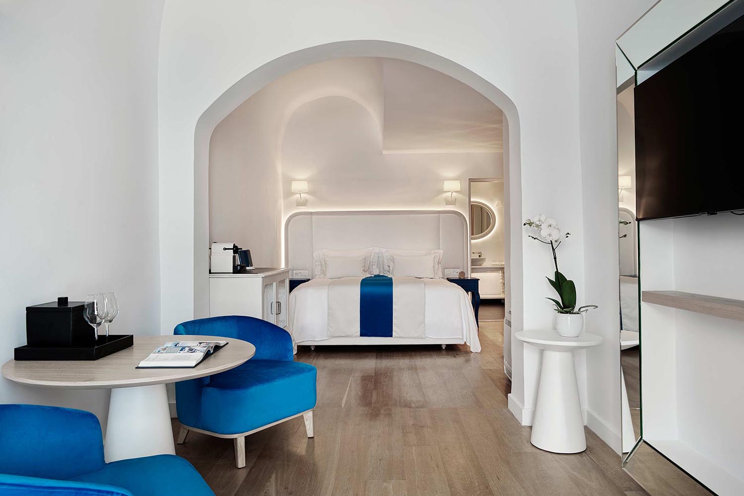 Junior Suite - Pelagos House LuxuriaVacations