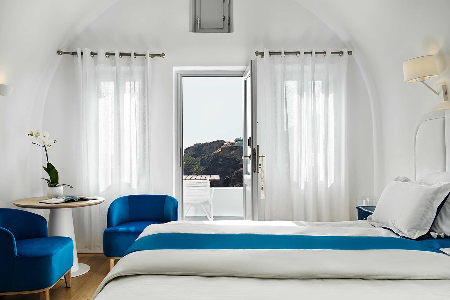 Junior Suite - Pelagos House LuxuriaVacations