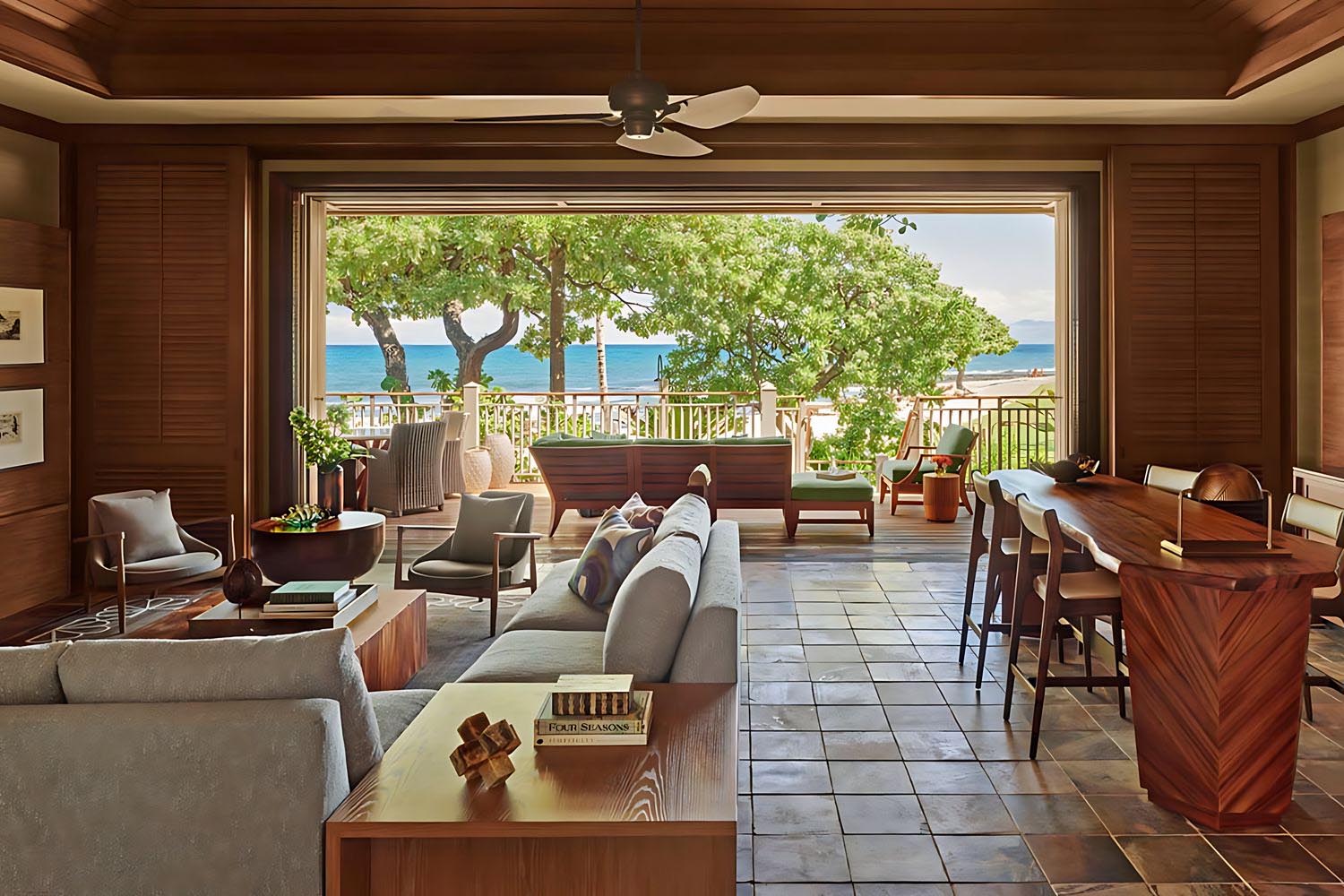 Kailani Suite LuxuriaVacations