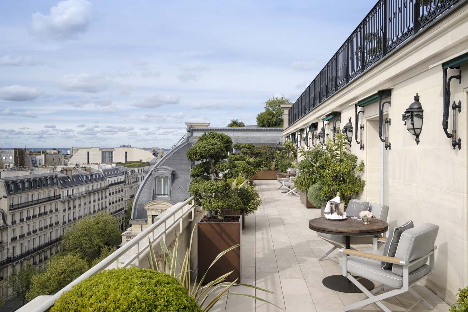 Katara Suite LuxuriaVacations