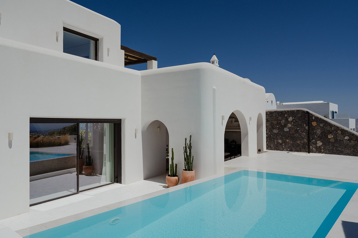 Katikies Cycladic House LuxuriaVacations