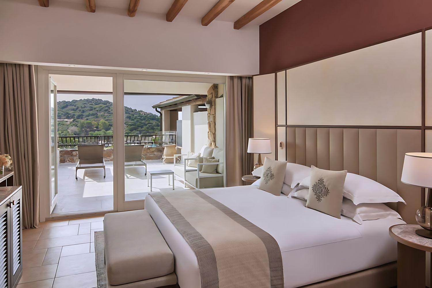 King Family Connecting Deluxe Room LuxuriaVacations