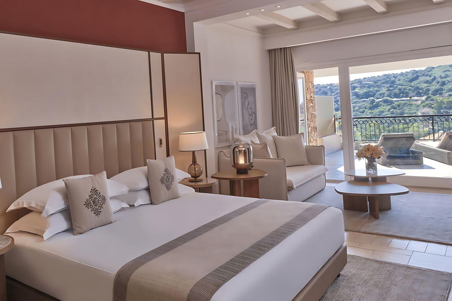 King Junior Suite LuxuriaVacations