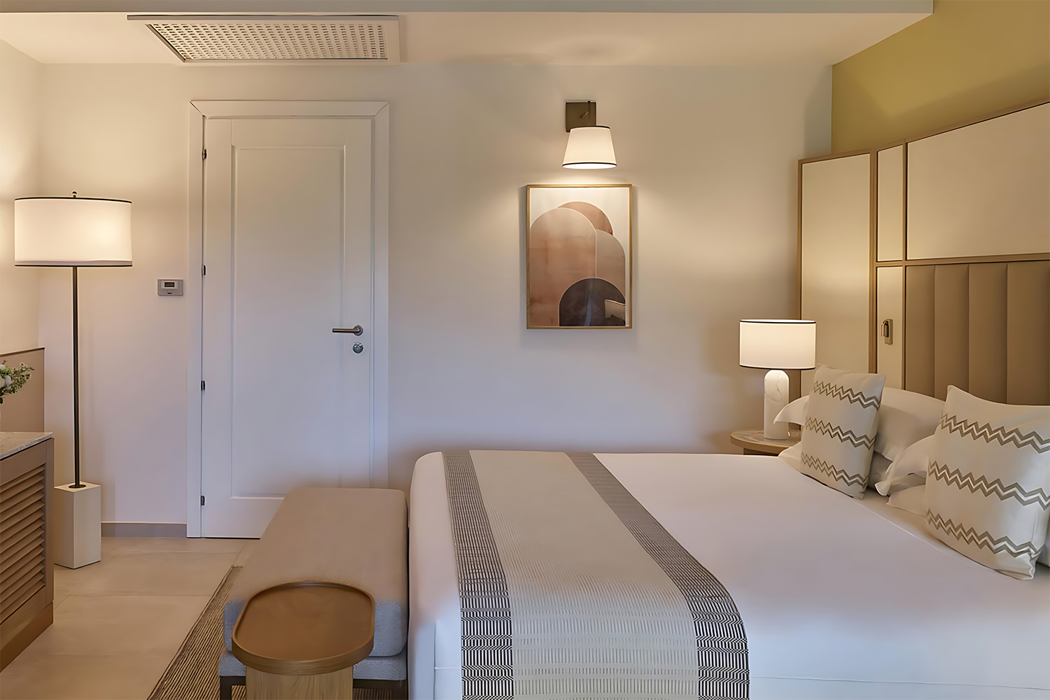 King Oasi Deluxe Room LuxuriaVacations